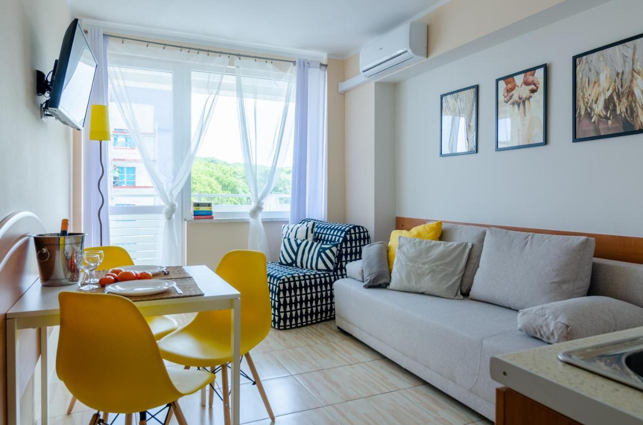Holiday Home Slavia New 600 Z Balkonem Przy Plazy ミエンジズドロイェ エクステリア 写真